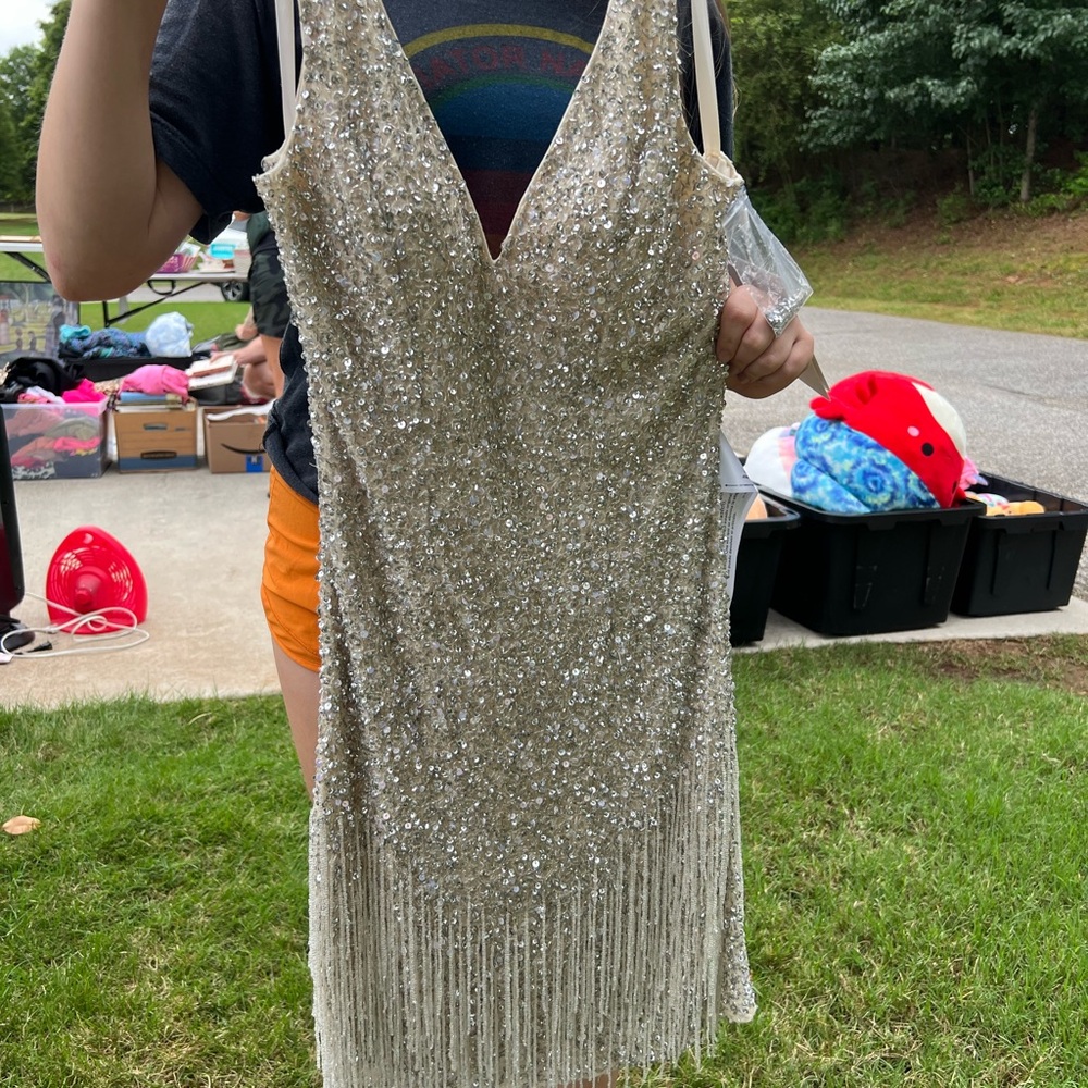 Mac Duggal Silver Sheath Mini Dress Sleeveless Plunge
